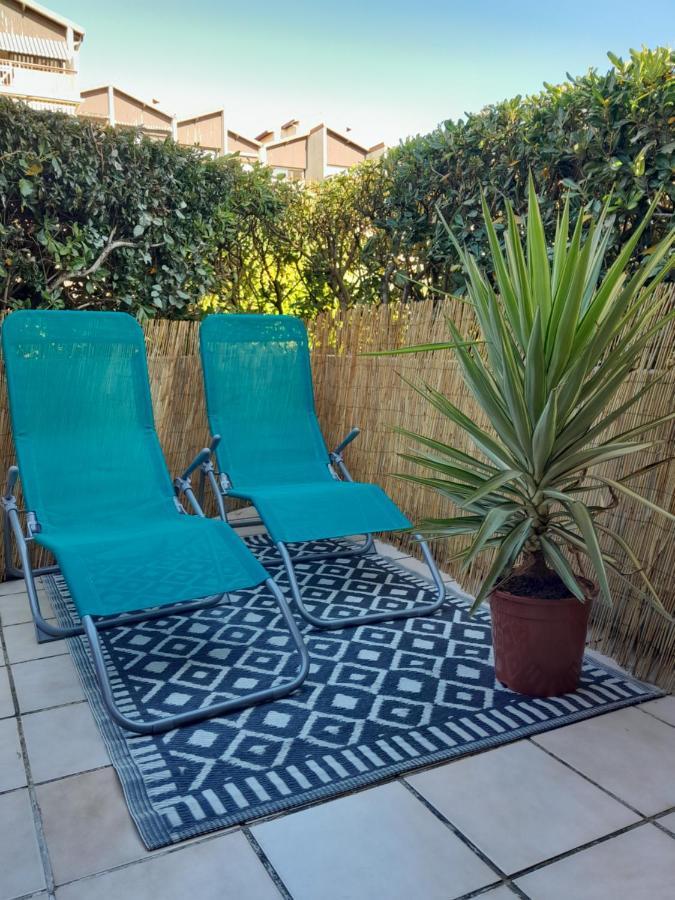 Joli 2 Pieces Sur Le Port Avec Piscine, Terrasse, Parking Apartment Капбретон Екстериор снимка