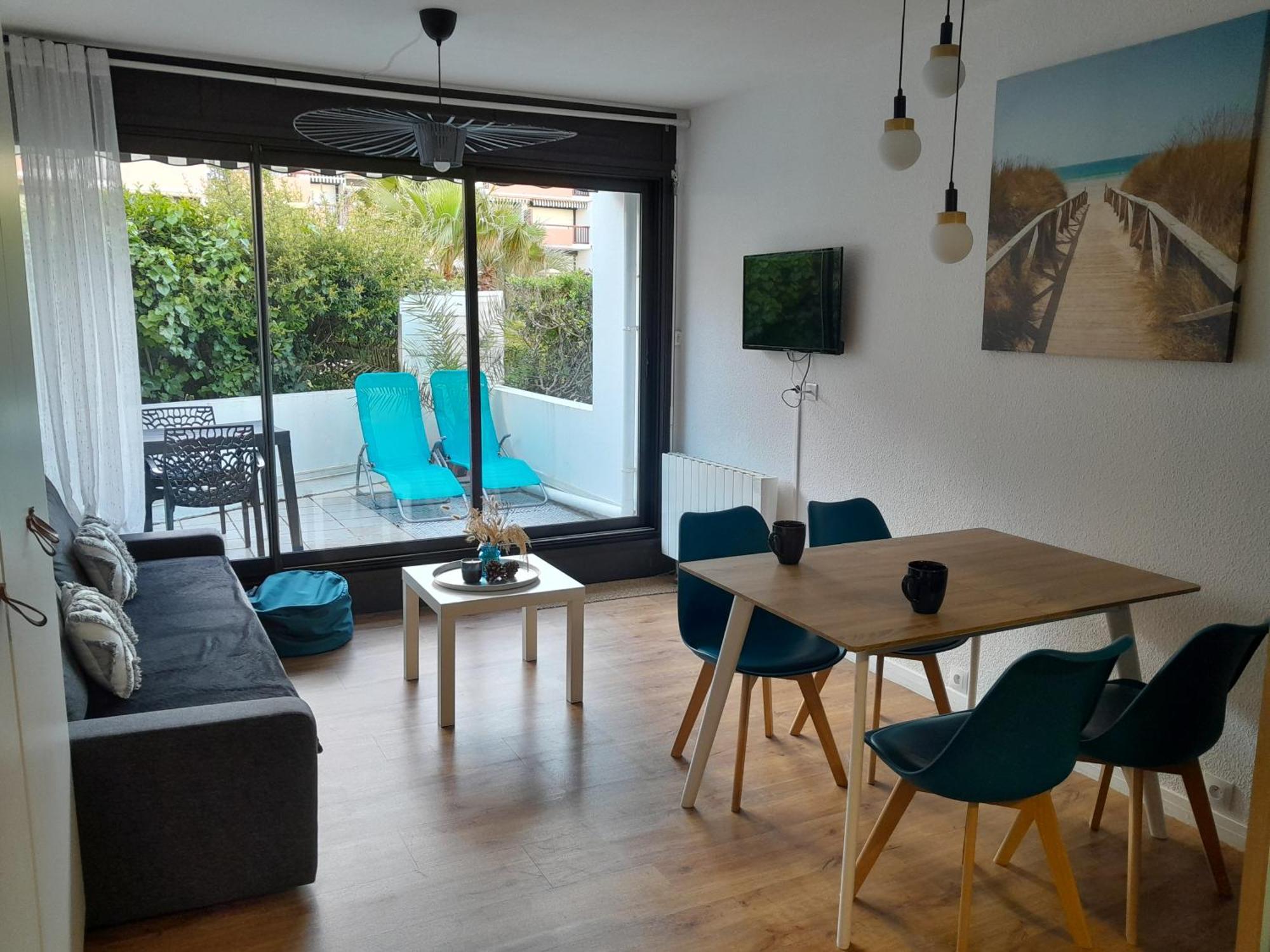 Joli 2 Pieces Sur Le Port Avec Piscine, Terrasse, Parking Apartment Капбретон Екстериор снимка